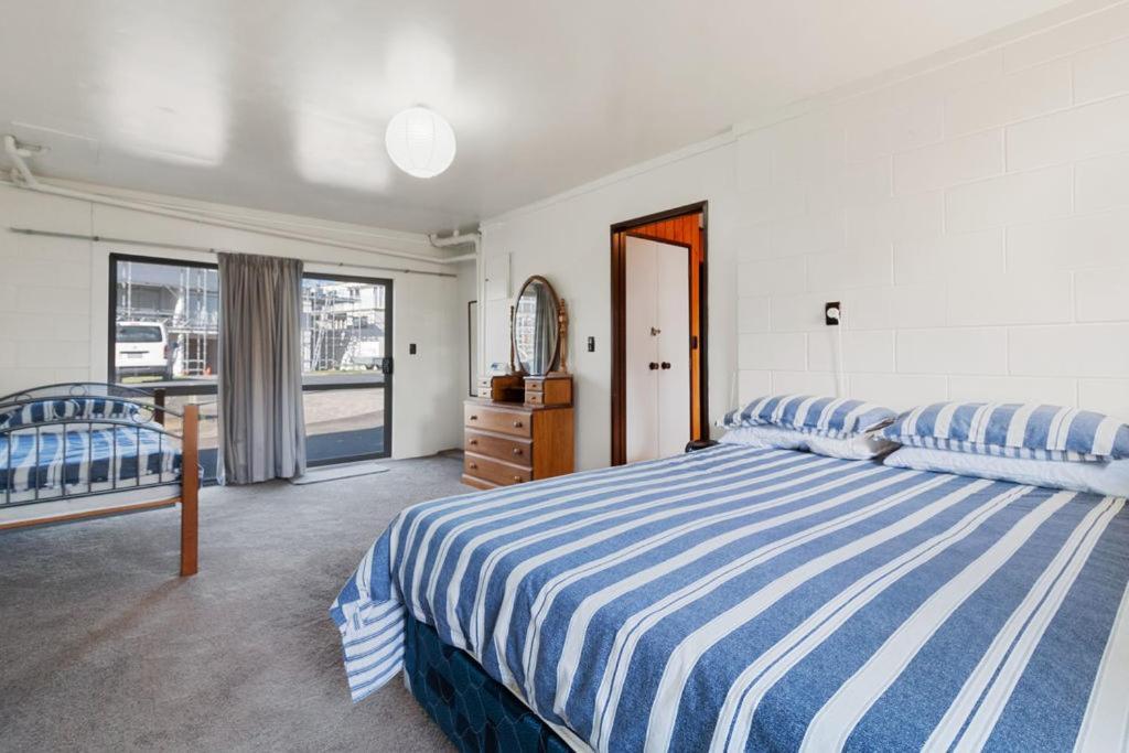 Downtown Mountview - Mt Maunganui Holiday Home Mount Maunganui Exterior photo