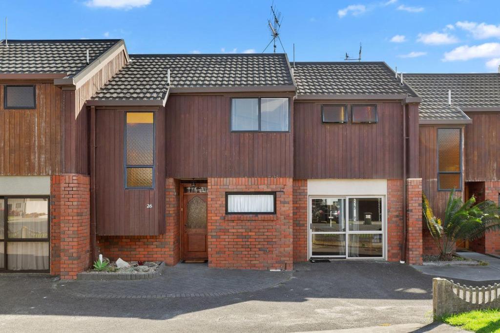 Downtown Mountview - Mt Maunganui Holiday Home Mount Maunganui Exterior photo